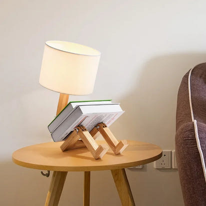 Lampada Robot GLOWBOT™ – Design in Legno con Personalità