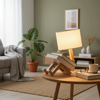 Lampada Robot GLOWBOT™ – Design in Legno con Personalità